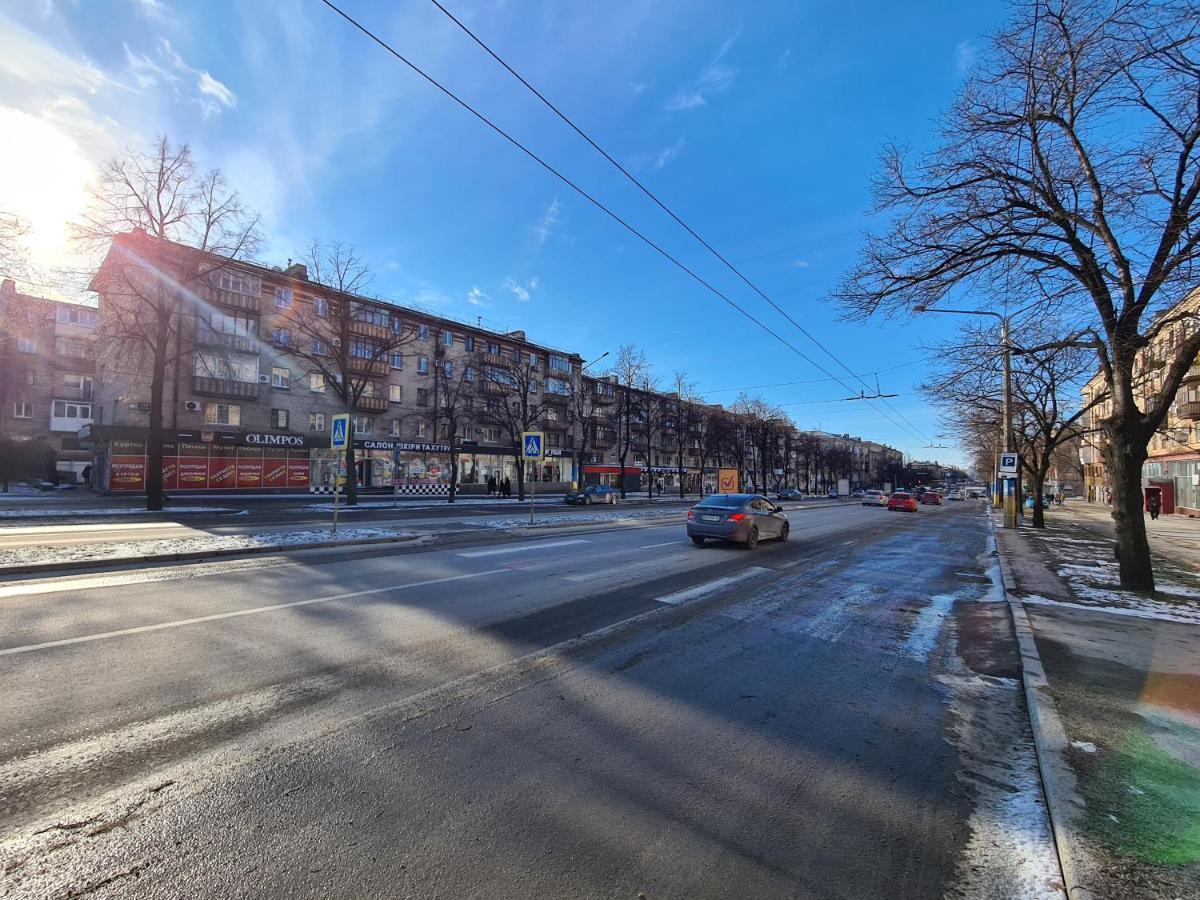 1-Room View Apartment Near Inturist On Sobornyi Avenue 143, By Grandhome Zaporizhia Εξωτερικό φωτογραφία